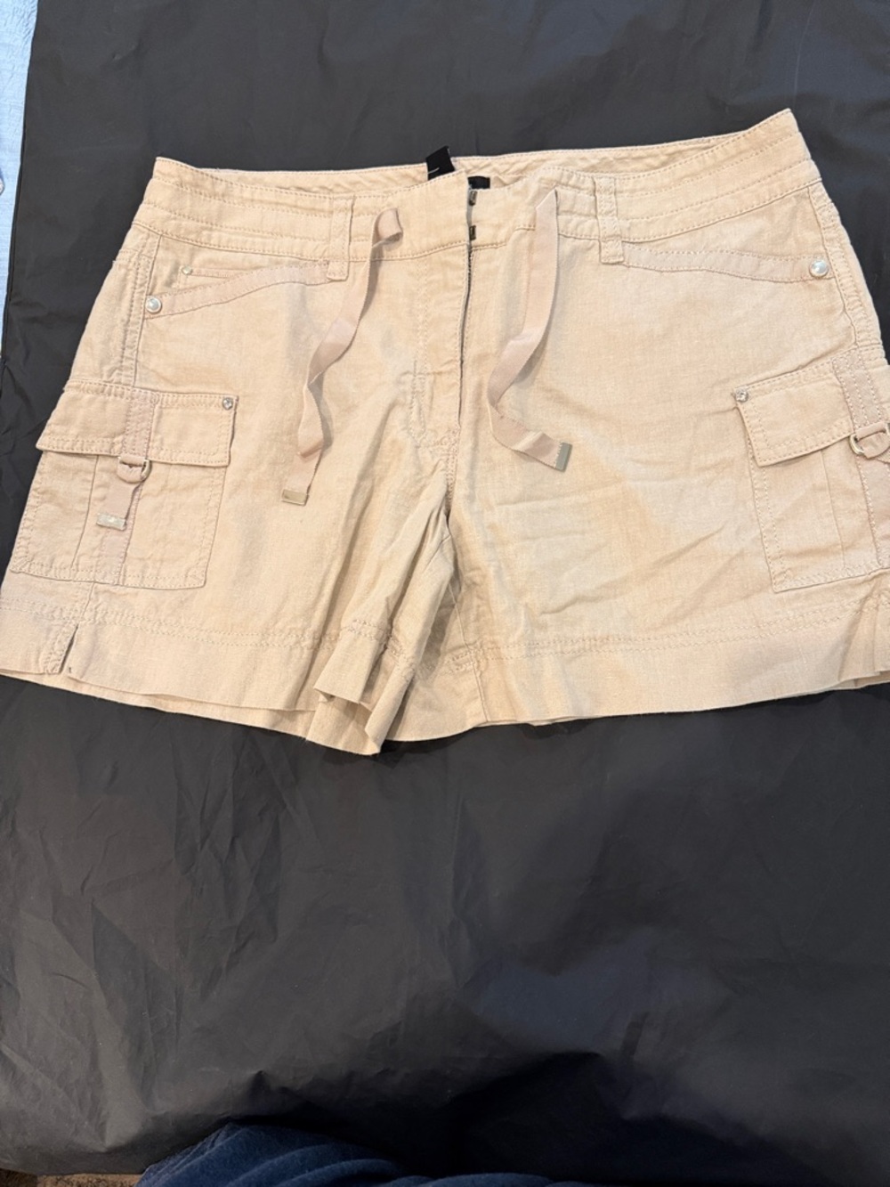 White House Black Market Men's Cargo Shorts - Light Khaki
